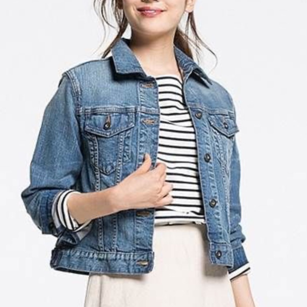 3/$10 Uniqlo Women's Classic Indigo Jean Jacket
